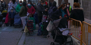 Beitragsbild des Blogbeitrags Spaniens Versäumnis, die Rechte inmitten zunehmender Armut zu schützen – kurz | Human Rights Watch