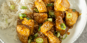 Beitragsbild des Blogbeitrags Teriyaki Hähnchen mit einfachen Zutaten