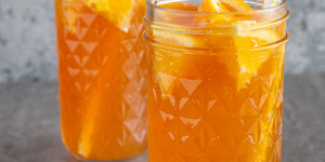 Beitragsbild des Blogbeitrags Weihnachtlicher Cocktail mit Orangenlikör