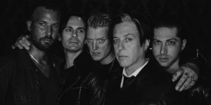 Beitragsbild des Blogbeitrags Clip des Tages: Queens of the Stone Age – The Way You Used To Do (Behind the Scenes) 