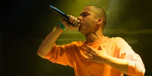 Beitragsbild des Blogbeitrags Waves Vienna 2017: Gelungenes Finale mit Folklore, Indie und Hip-Hip-Sounds