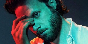Beitragsbild des Blogbeitrags Clip des Tages: Father John Misty – God’s Favorite Customer