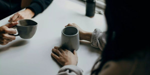 Beitragsbild des Blogbeitrags „Menschen zu führen heißt, sich aktiv Zeit zu nehmen für sie“