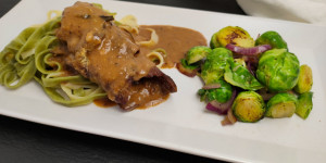 Beitragsbild des Blogbeitrags Saftige Rouladen aus Seitan