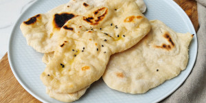 Beitragsbild des Blogbeitrags Einfaches selbstgemachtes Naan 