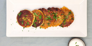 Beitragsbild des Blogbeitrags Saftige vegane Kartoffel-Karfiol-Laibchen