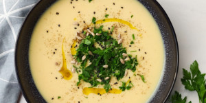 Beitragsbild des Blogbeitrags Vegane Pastinakensuppe 