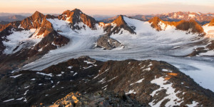 Beitragsbild des Blogbeitrags Stubaier Alpen: Eine einsame Hochtouren-Durchquerung 
