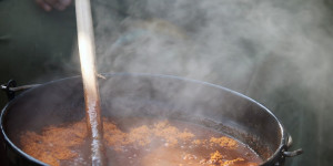 Beitragsbild des Blogbeitrags aufgewärmtes Gulasch