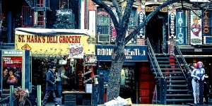Beitragsbild des Blogbeitrags Jim Jarmusch erklärt uns die Poesie-Szene im East Village