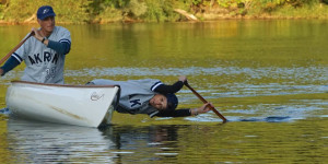 Beitragsbild des Blogbeitrags Freestyle Canoeing – Paddeln mit Anmut und Effizienz 