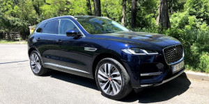 Beitragsbild des Blogbeitrags Jaguar F-PACE – Allrad-Katze mit bärenstarkem Motor