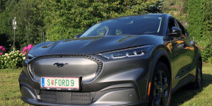 Beitragsbild des Blogbeitrags Ford Mustang Mach-E – Pony Car unter Strom