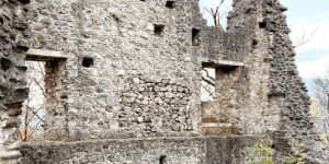 Beitragsbild des Blogbeitrags Erobert die Burgruine Neuburg!