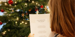 Beitragsbild des Blogbeitrags Textsicher vor dem Weihnachtsbaum: Lyrics zum Downloaden 