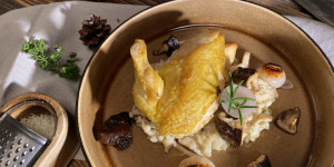 Beitragsbild des Blogbeitrags Maishendlbrust auf Shitake Pilz Risotto