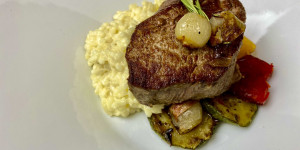 Beitragsbild des Blogbeitrags Filetsteak auf cremigem Risotto