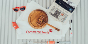 Beitragsbild des Blogbeitrags Commerzialbank Mattersburg: Gesamtes Inventar wird versteigert