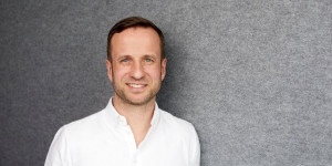 Beitragsbild des Blogbeitrags Tino Krause, Facebook: „Virtual Reality & Augmented Reality werden im Social Commerce große Rolle spielen.“ 
