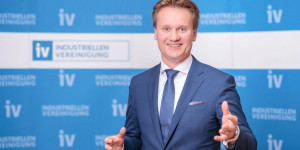 Beitragsbild des Blogbeitrags IV und Aktienforum: Chancen des Kapitalmarktes für Menschen & Unternehmen nutzbar machen