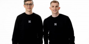 Beitragsbild des Blogbeitrags NumberX & Mastercard bringen App-basierte Bezahlkarte nach Open Banking-Prinzip