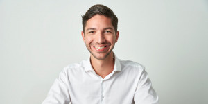 Beitragsbild des Blogbeitrags Lukas Enzerdorfer-Konrad, Bitpanda: „Wir stehen immer für smarte Regulierung.“