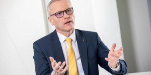 Beitragsbild des Blogbeitrags Othmar Nagl, Oberösterreichische Versicherung: „Qualität durch Nähe.“