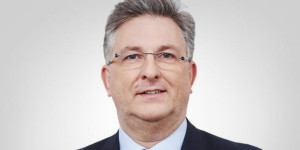 Beitragsbild des Blogbeitrags TQS-Studie: Mehrfach-Krisen wirken sich auf Geldbörsen der ÖsterreicherInnen aus