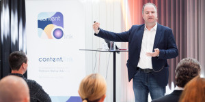 Beitragsbild des Blogbeitrags Digital Audio ist einer der Trends im Digital Marketing, den man im Auge behalten sollte