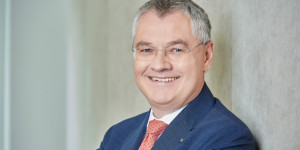 Beitragsbild des Blogbeitrags Volksbank Wien ist neue Unternehmenspartnerin der FH des BFI Wien