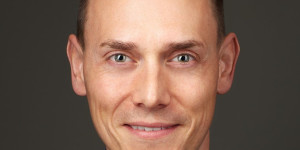 Beitragsbild des Blogbeitrags Thoman Gaiswinkler, LinkedIn: „Bei LinkedIn-Werbung geht es immer darum, die Zielgruppe zu verstehen.”