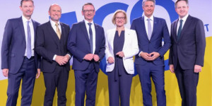 Beitragsbild des Blogbeitrags Niederösterreichische Versicherung feiert 100 Jahre Jubiläum