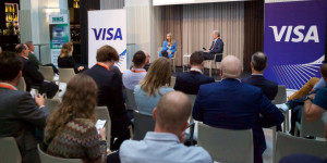 Beitragsbild des Blogbeitrags ForumF Konferenz 2023 widmet sich Themen wie Metaverse, KI, YouTube Ads, Innovationskultur, Sportsponsoring und Kreation