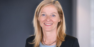 Beitragsbild des Blogbeitrags Christine Hofer, RLB Tirol: „Die Arbeit bei der RLB Tirol ist sehr vielfältig – und das liebe ich.”