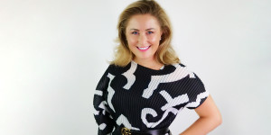 Beitragsbild des Blogbeitrags Renee Welsh, CEO von Embed: „Innovative Cashless-Lösungen werden Freizeitparks revolutionieren!“