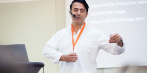 Beitragsbild des Blogbeitrags Sargon Korkis, Capgemini: „Im Metaverse entstehen völlig neue Service- und Produktwelten.”