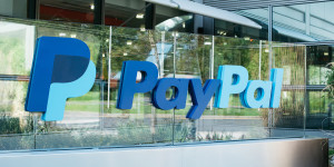 Beitragsbild des Blogbeitrags Marken-Ranking: PayPal ist zum zweiten Mal in Folge Verbraucherliebling in Deutschland 