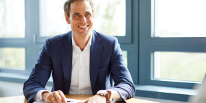Beitragsbild des Blogbeitrags Wechsel im Allianz-Vorstand: Jörg Hipp folgt Christoph Marek nach