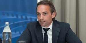 Beitragsbild des Blogbeitrags Bankenverband blickt mit Neugierde und Vision in die Zukunft