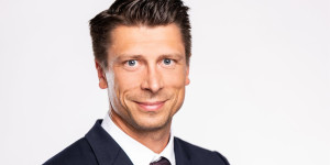 Beitragsbild des Blogbeitrags Kevin Müller, Kärtner Sparkasse: „Der Stellenwert des FMVÖ-Recommender-Awards hat in den vergangenen Jahren stark zugenommen.”