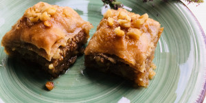 Beitragsbild des Blogbeitrags Baklava Rezept – eine gesunde Variante mit Dinkelmehl 