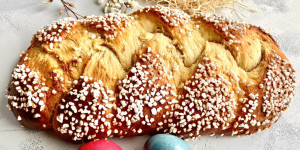 Beitragsbild des Blogbeitrags Osterzopf – superfluffig und saftig