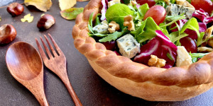 Beitragsbild des Blogbeitrags Bunter Herbstsalat in Brotschale