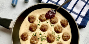 Beitragsbild des Blogbeitrags Schnelles Köttbullar Rezept mit Sauce 