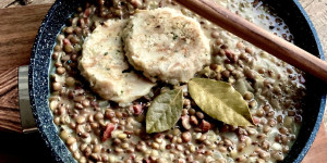 Beitragsbild des Blogbeitrags Linseneintopf mit Speck