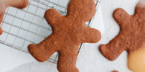 Beitragsbild des Blogbeitrags Vegane Lebkuchenplätzchen