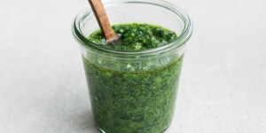 Beitragsbild des Blogbeitrags Veganes Bärlauchpesto 