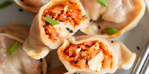 Beitragsbild des Blogbeitrags Kimchi Mandu (koreanische Teigtaschen) 