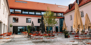 Beitragsbild des Blogbeitrags Hotel Review Alte Posthalterei – Tradition trifft Moderne in Zusmarshausen 