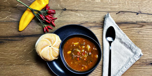 Beitragsbild des Blogbeitrags Gulaschsuppe